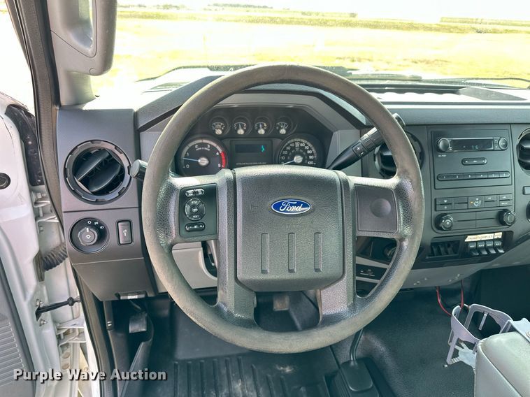 image for item KL9234 2012 Ford F550 Super Duty  bucket truck