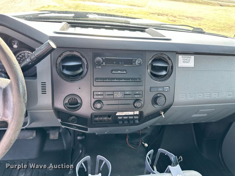 image for item KL9234 2012 Ford F550 Super Duty  bucket truck