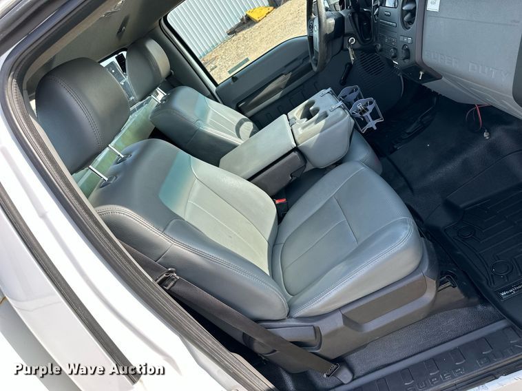 image for item KL9234 2012 Ford F550 Super Duty  bucket truck