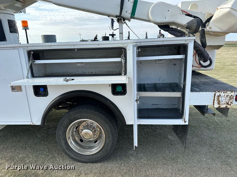 image for item KL9234 2012 Ford F550 Super Duty  bucket truck