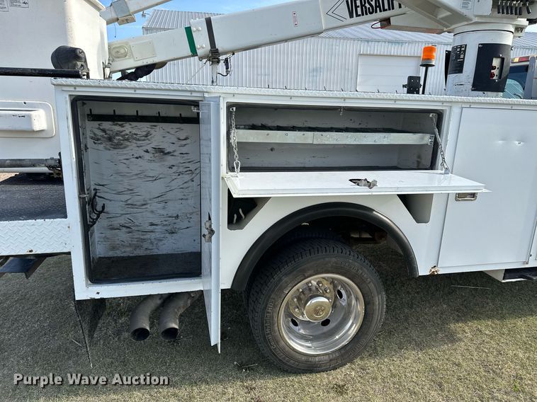 image for item KL9234 2012 Ford F550 Super Duty  bucket truck