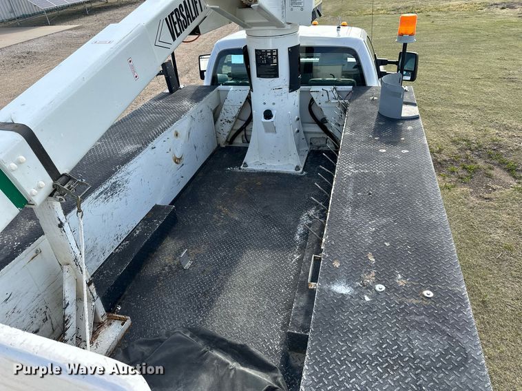 image for item KL9234 2012 Ford F550 Super Duty  bucket truck