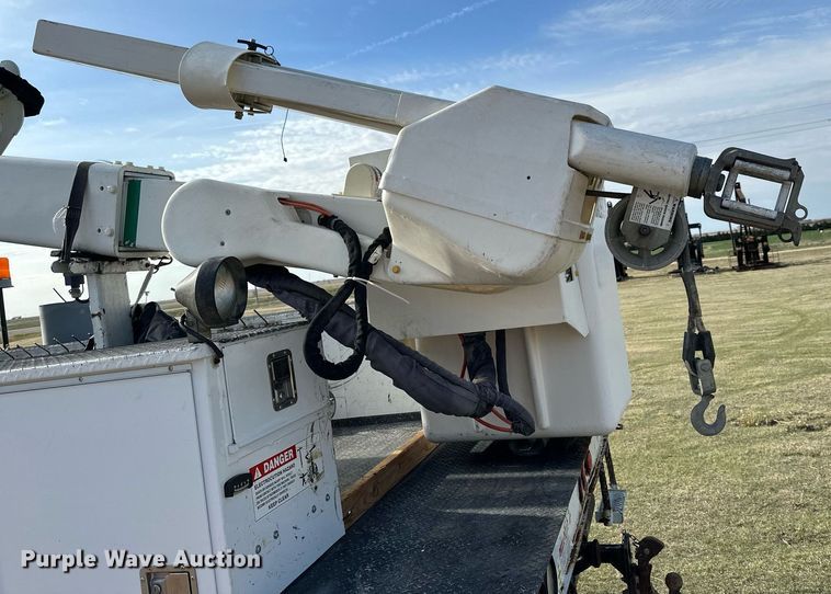 image for item KL9234 2012 Ford F550 Super Duty  bucket truck