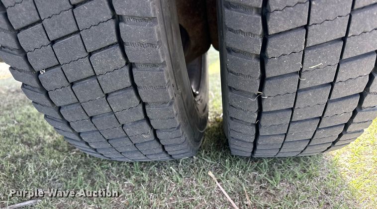 image for item KL9234 2012 Ford F550 Super Duty  bucket truck