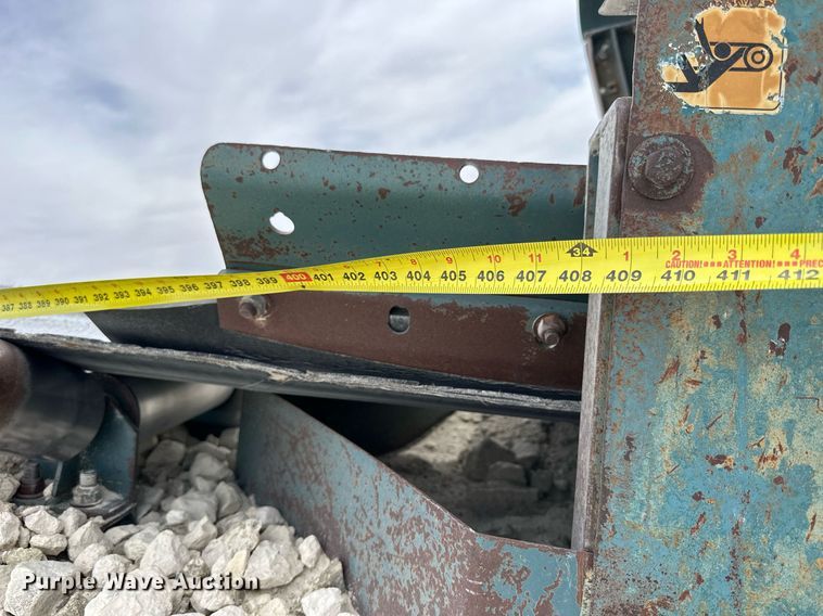 image for item KL9246 Powerscreen  screening plant