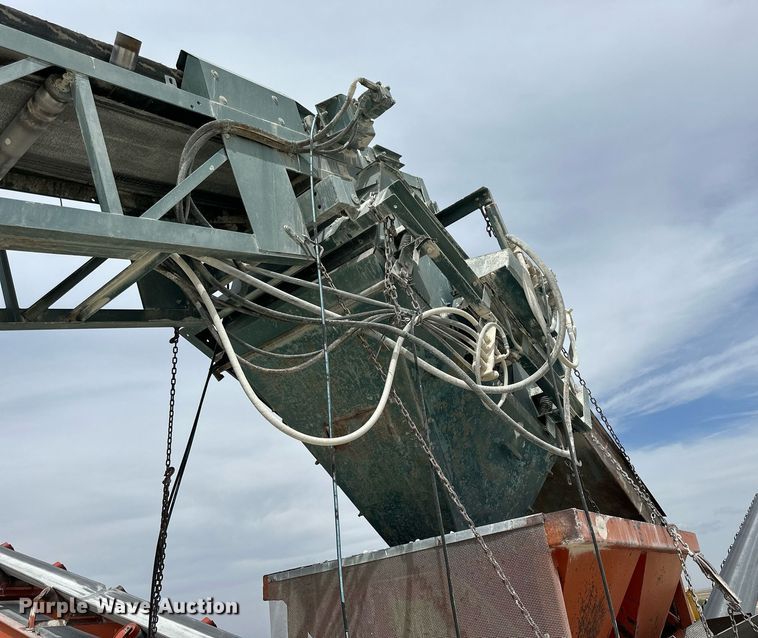 image for item KL9246 Powerscreen  screening plant