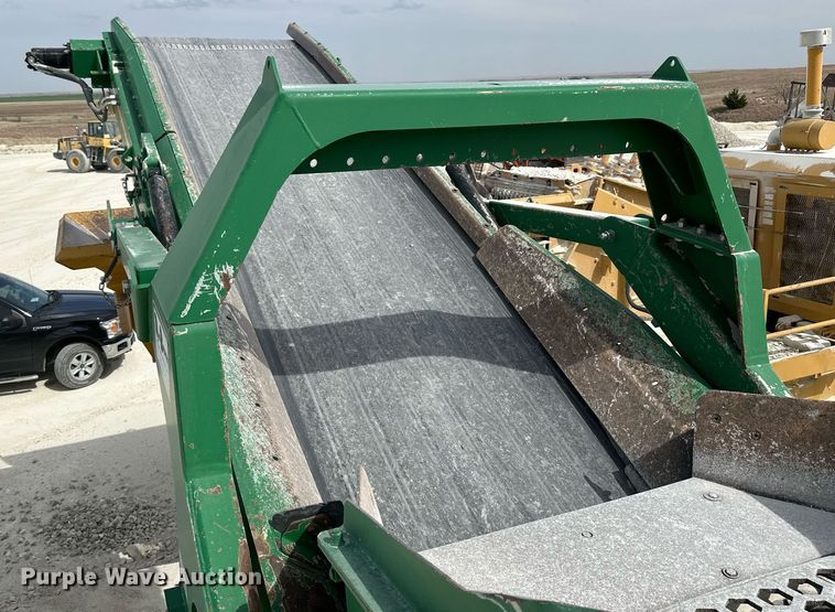 image for item KL9248 2015 McCloskey R105  screening plant