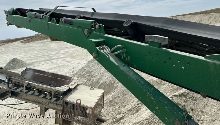 image for item KL9248 2015 McCloskey R105  screening plant