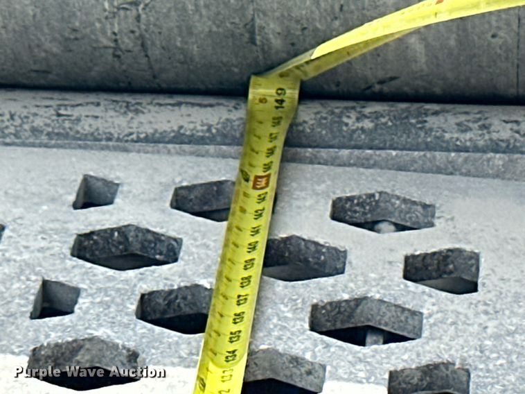 image for item KL9248 2015 McCloskey R105  screening plant