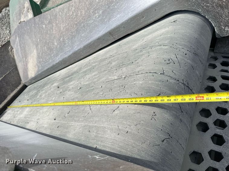 image for item KL9248 2015 McCloskey R105  screening plant