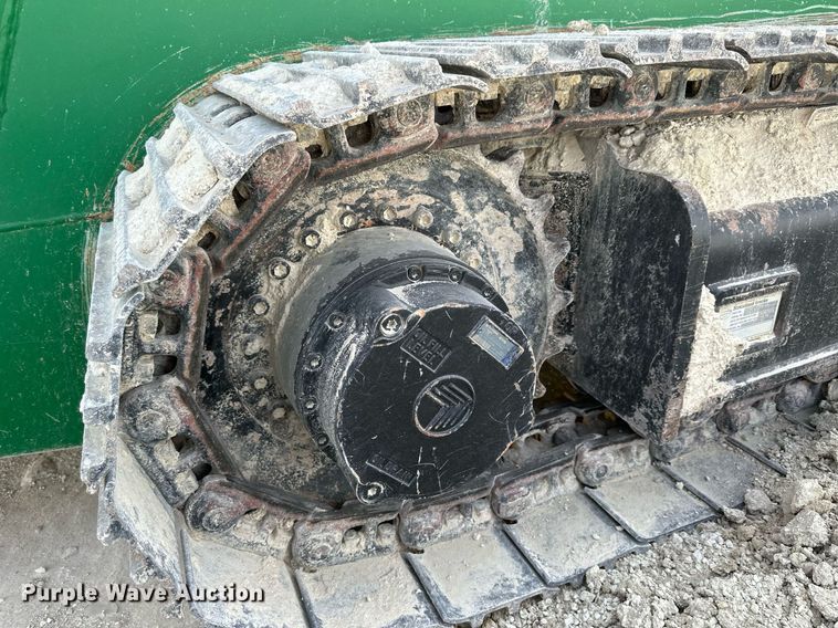 image for item KL9248 2015 McCloskey R105  screening plant