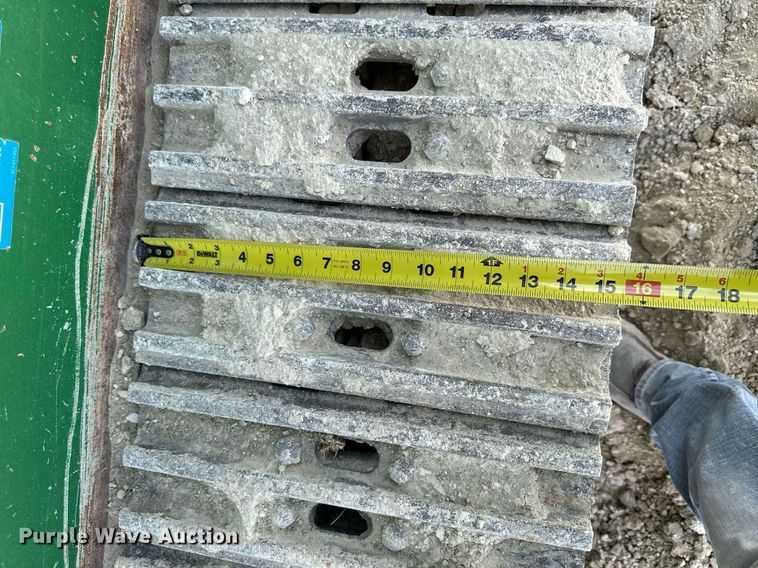 image for item KL9248 2015 McCloskey R105  screening plant