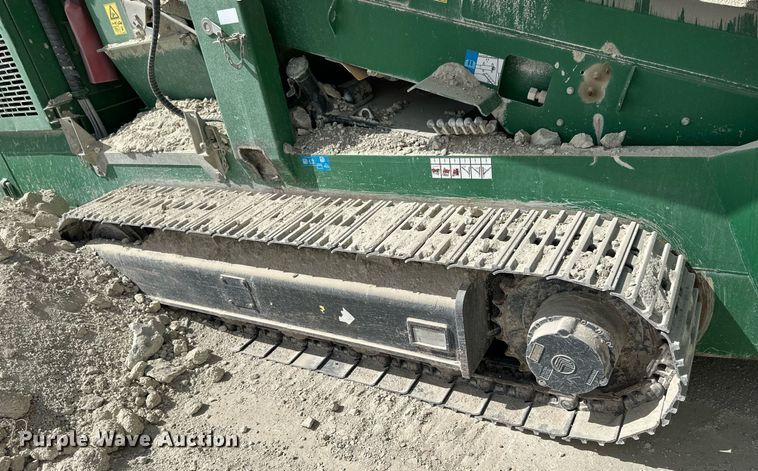 image for item KL9248 2015 McCloskey R105  screening plant