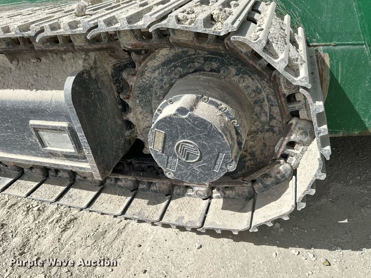 image for item KL9248 2015 McCloskey R105  screening plant