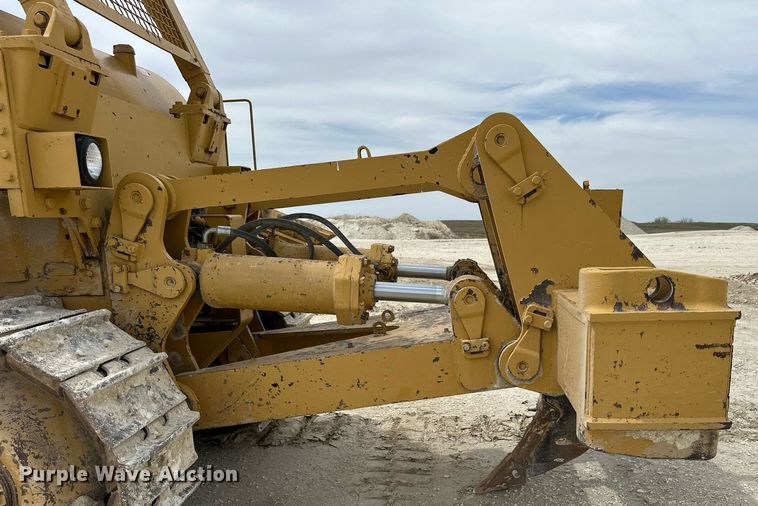 image for item KL9252 1975 Caterpillar D8K  dozer