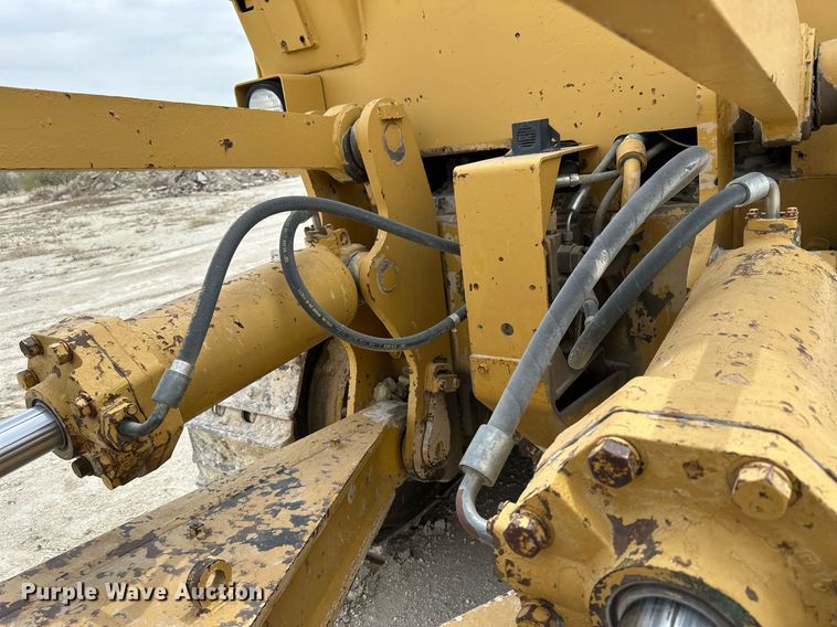 image for item KL9252 1975 Caterpillar D8K  dozer