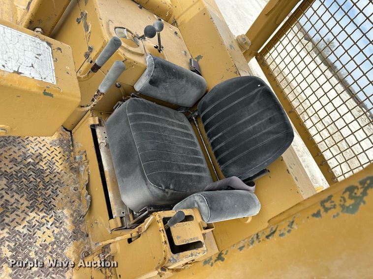 image for item KL9252 1975 Caterpillar D8K  dozer