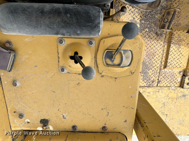 image for item KL9252 1975 Caterpillar D8K  dozer