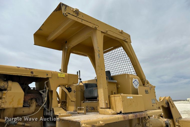 image for item KL9252 1975 Caterpillar D8K  dozer