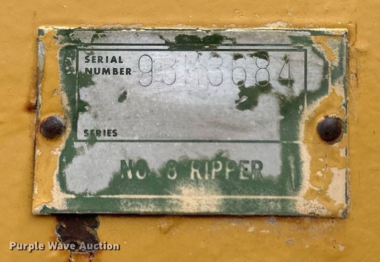 image for item KL9252 1975 Caterpillar D8K  dozer