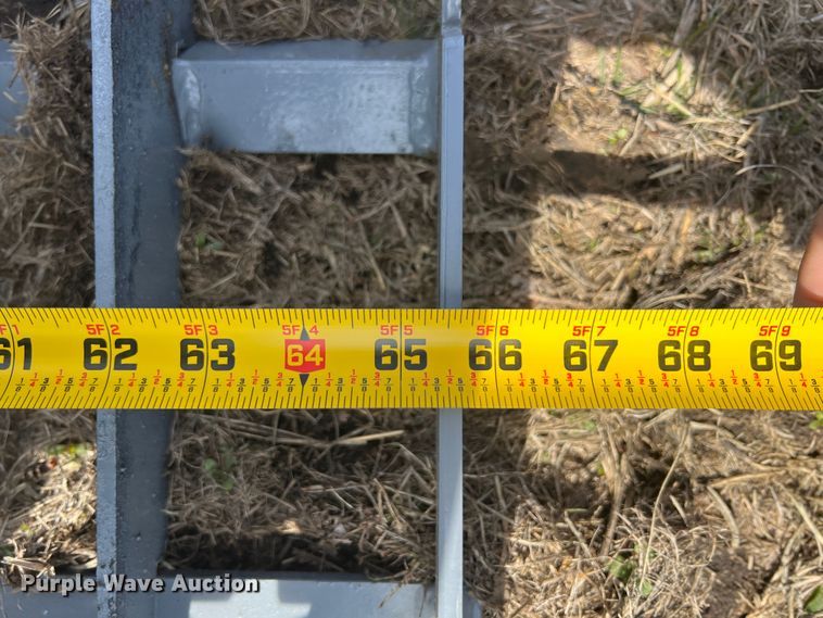 image for item KR9434 Skid steer grapple bucket