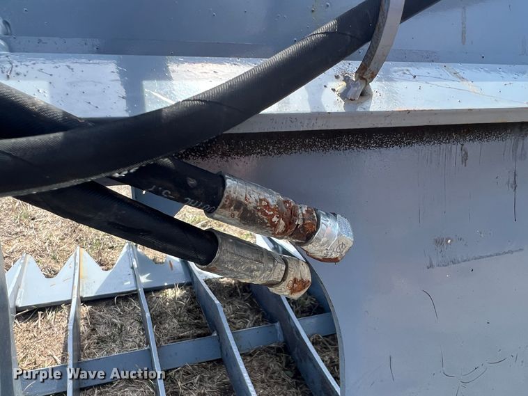 image for item KR9434 Skid steer grapple bucket