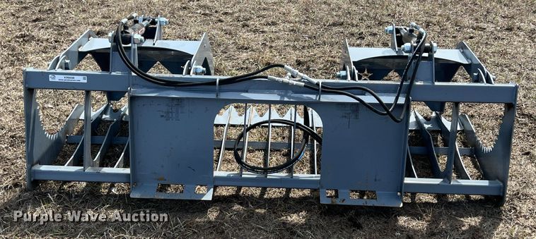 image for item KR9438 Skid steer grapple bucket
