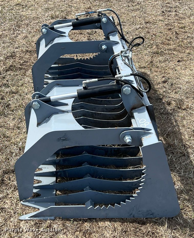 image for item KR9438 Skid steer grapple bucket