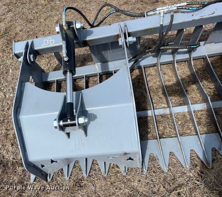 image for item KR9438 Skid steer grapple bucket