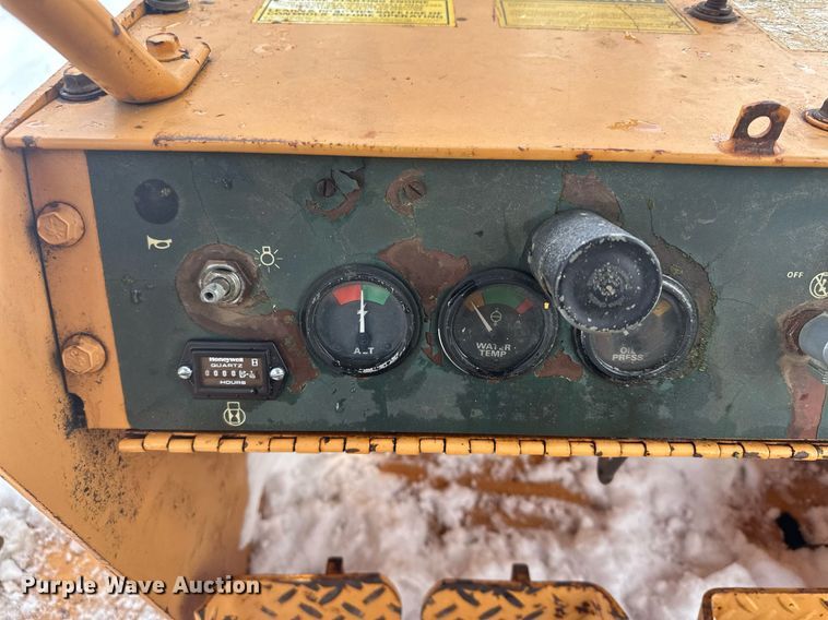 image for item KU9918 1990 Case 1150E  dozer