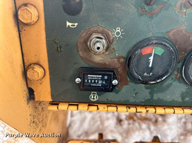 image for item KU9918 1990 Case 1150E  dozer