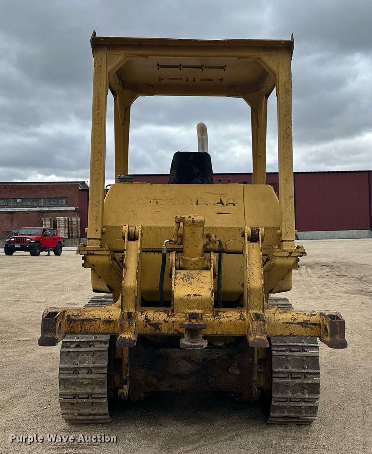 image for item KU9931 1974 Caterpillar 955L  track loader