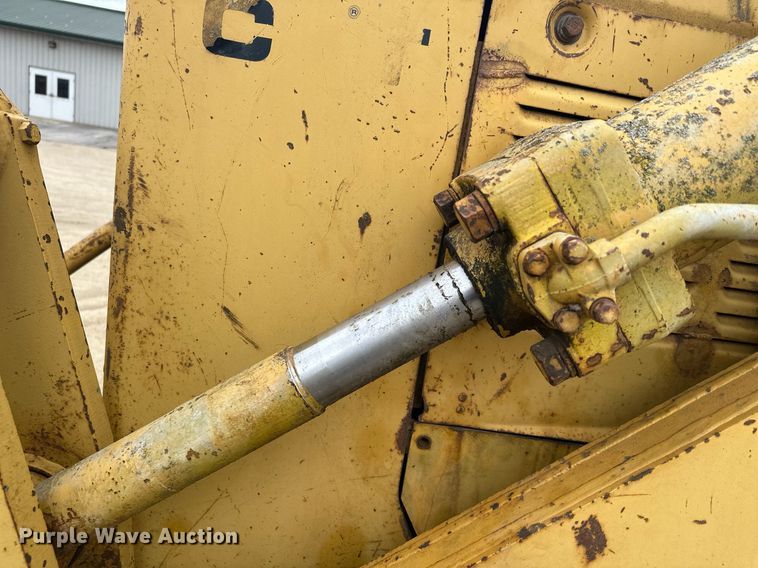 image for item KU9931 1974 Caterpillar 955L  track loader