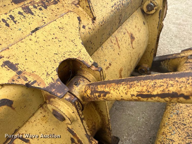 image for item KU9931 1974 Caterpillar 955L  track loader