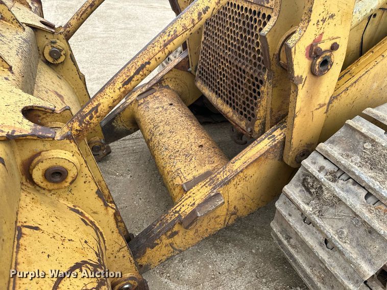 image for item KU9931 1974 Caterpillar 955L  track loader