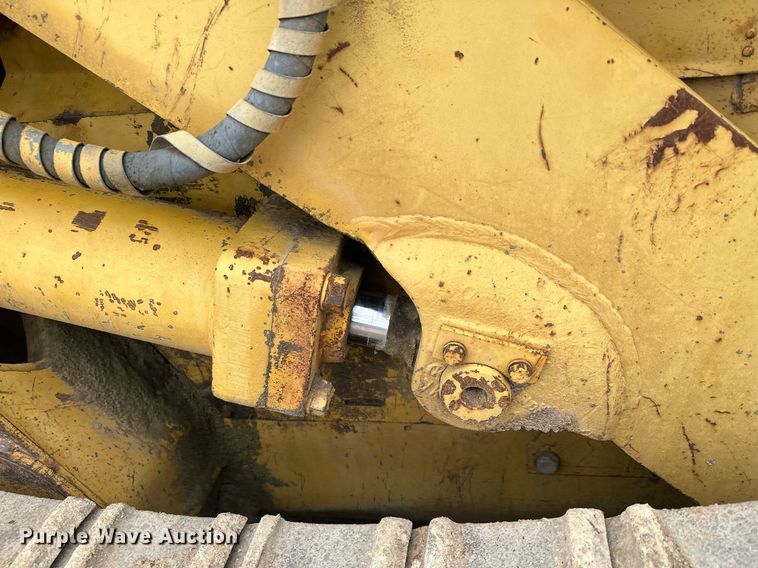 image for item KU9931 1974 Caterpillar 955L  track loader