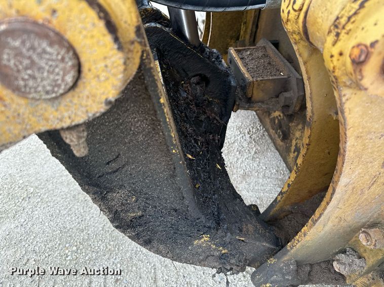 image for item KU9931 1974 Caterpillar 955L  track loader