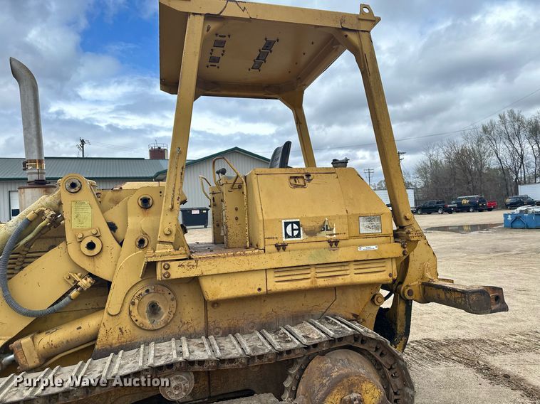 image for item KU9931 1974 Caterpillar 955L  track loader