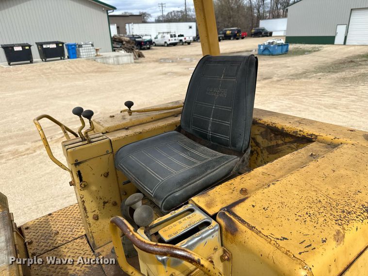 image for item KU9931 1974 Caterpillar 955L  track loader