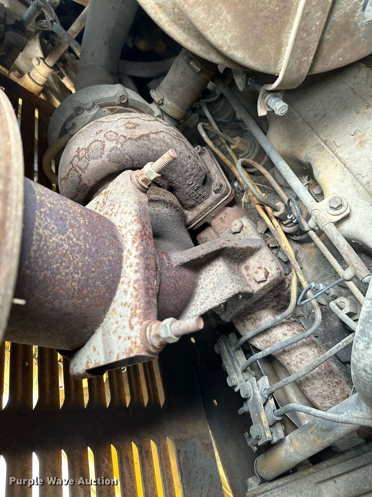 image for item KU9931 1974 Caterpillar 955L  track loader