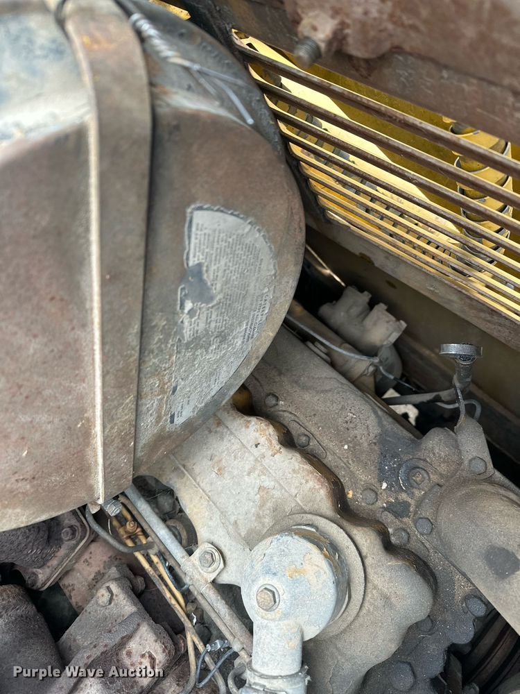 image for item KU9931 1974 Caterpillar 955L  track loader