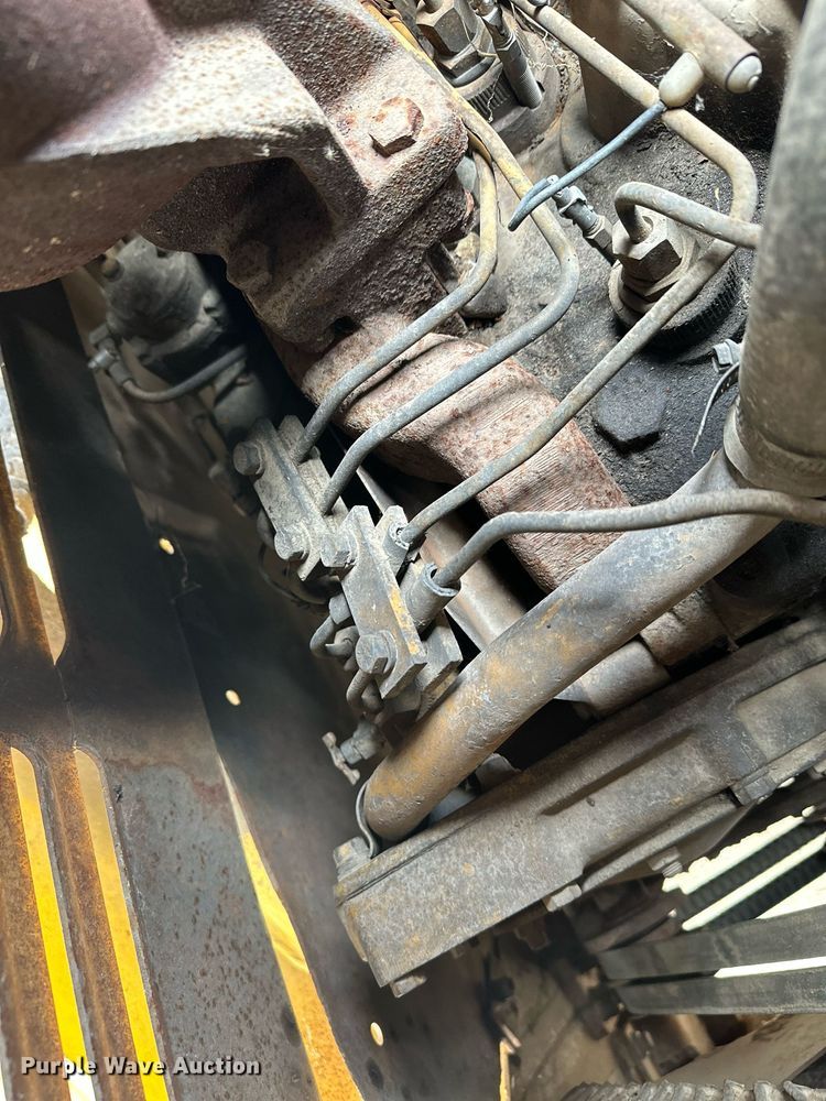 image for item KU9931 1974 Caterpillar 955L  track loader