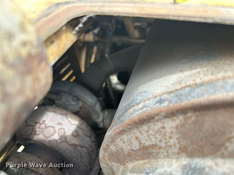 image for item KU9931 1974 Caterpillar 955L  track loader