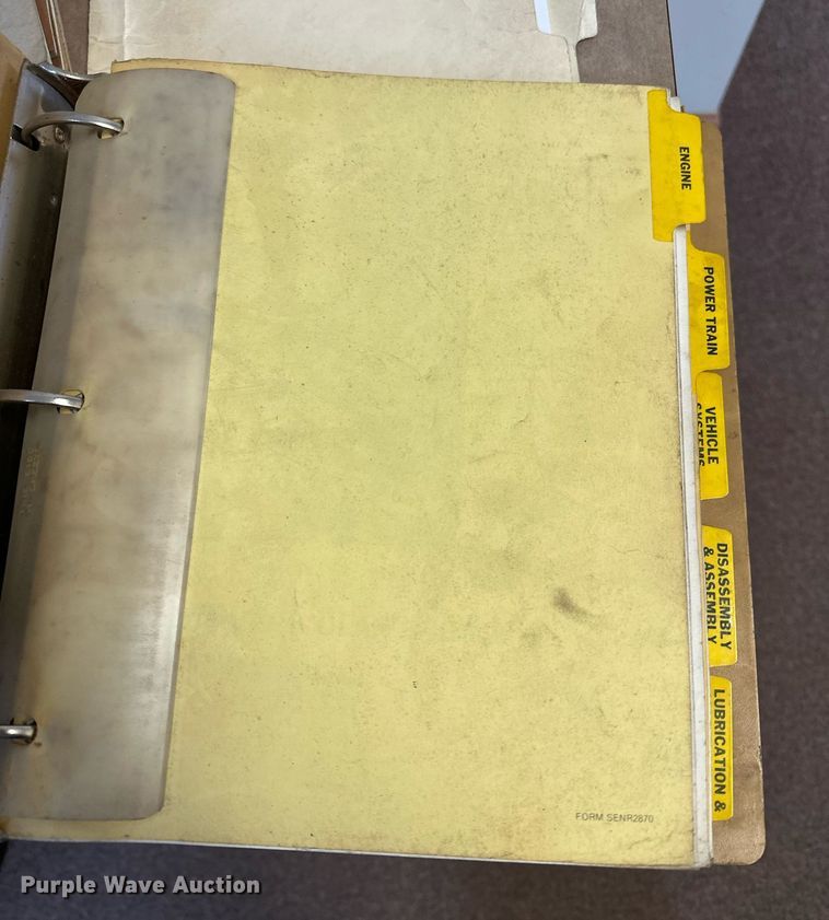 image for item KU9931 1974 Caterpillar 955L  track loader