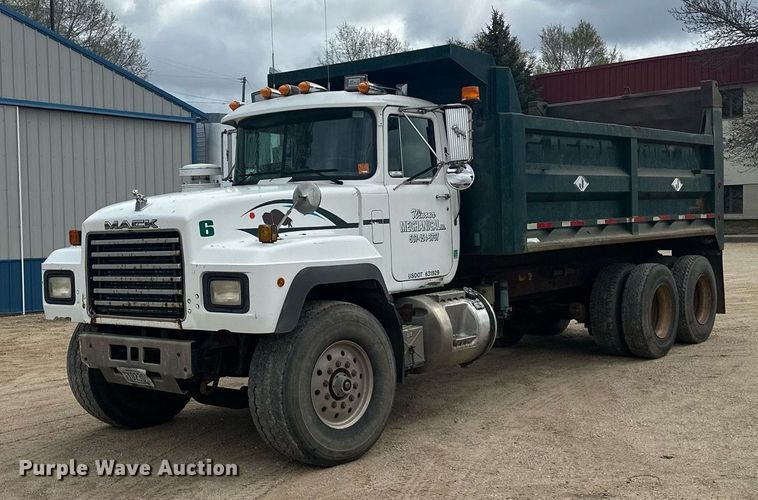 image for item KU9932 1996 Mack RD688S  dump truck