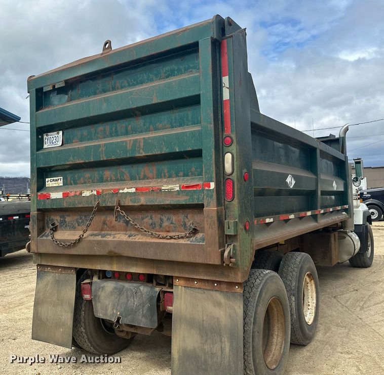 image for item KU9932 1996 Mack RD688S  dump truck