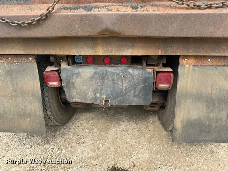 image for item KU9932 1996 Mack RD688S  dump truck