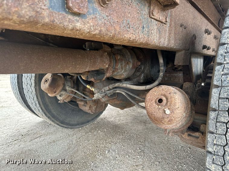 image for item KU9932 1996 Mack RD688S  dump truck