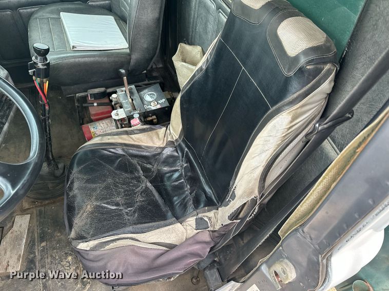 image for item KU9932 1996 Mack RD688S  dump truck