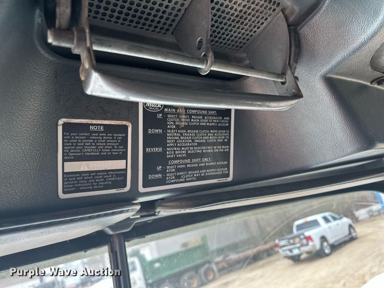 image for item KU9932 1996 Mack RD688S  dump truck